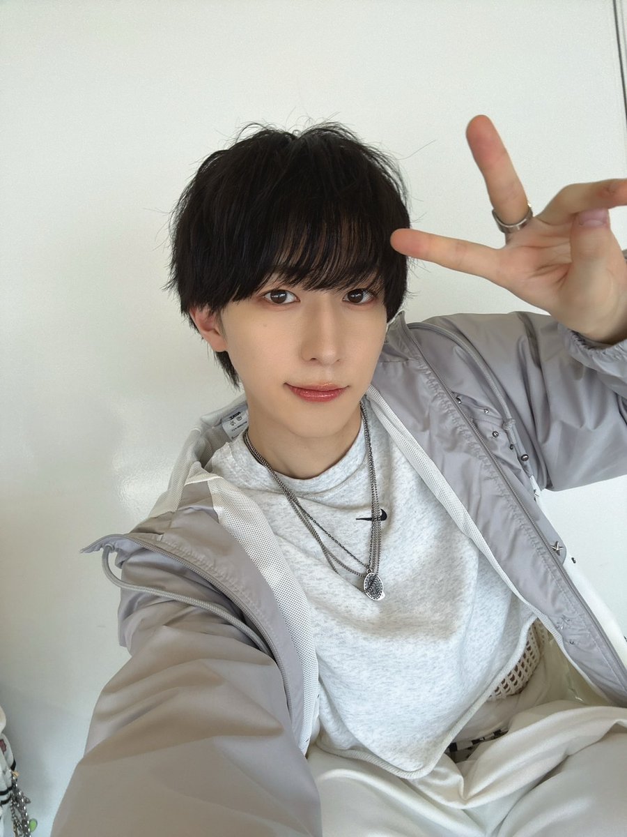 OCTPATHofficial's tweet image. 日本テレビ『#バズリズム02』
@BUZZRHYTHM_NTV

💚 #四谷真佑 #YotsuyaShinsuke

バズリズムありがとうございました！

パフォーマンス出来て幸せです🫧
これからも沢山素敵な歌とパフォーマンス届けるよ！🍀

✦ ━━━━━━━━━━ ✦
⁡
💚 𝗣𝗿𝗼𝗳𝗶𝗹𝗲
octpath-official.com/feature/profil…
⁡
💿