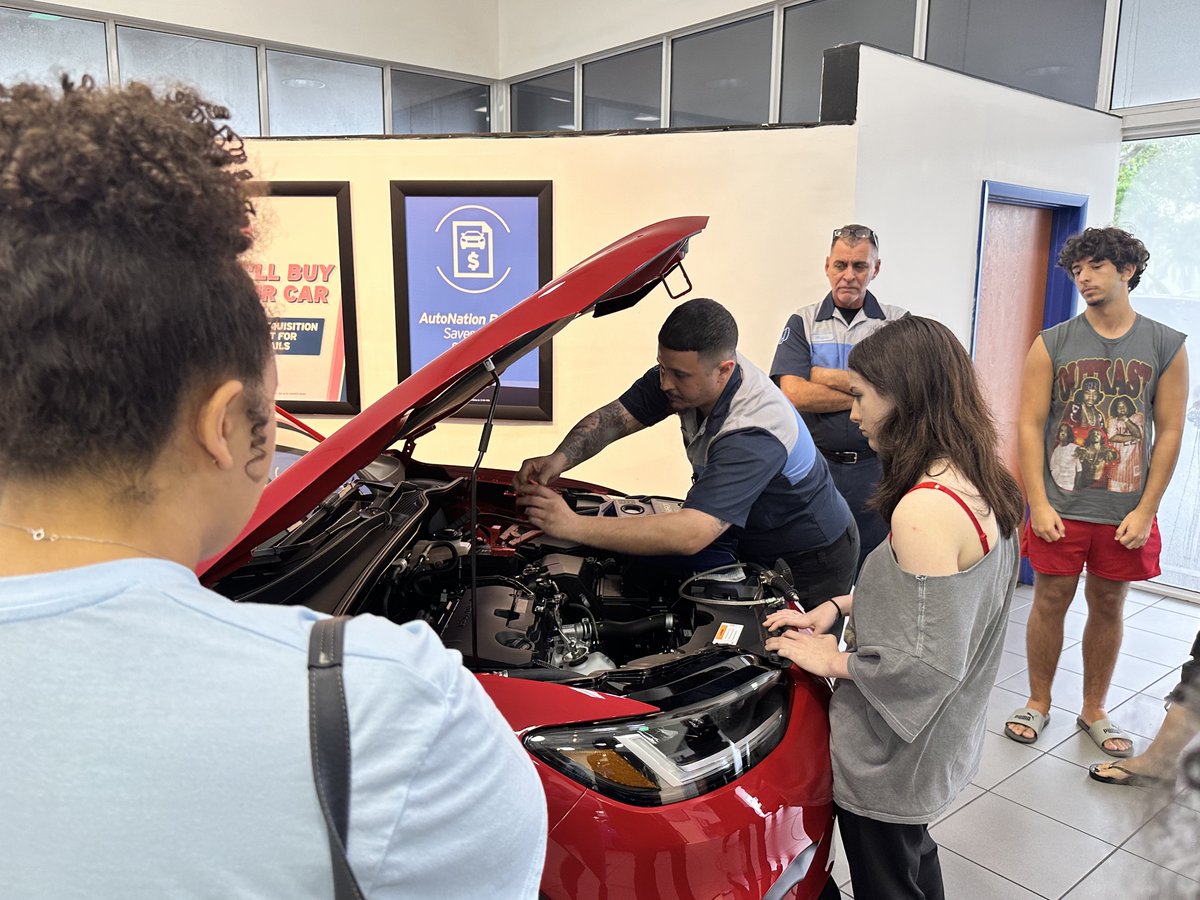 AutoNation tweet media