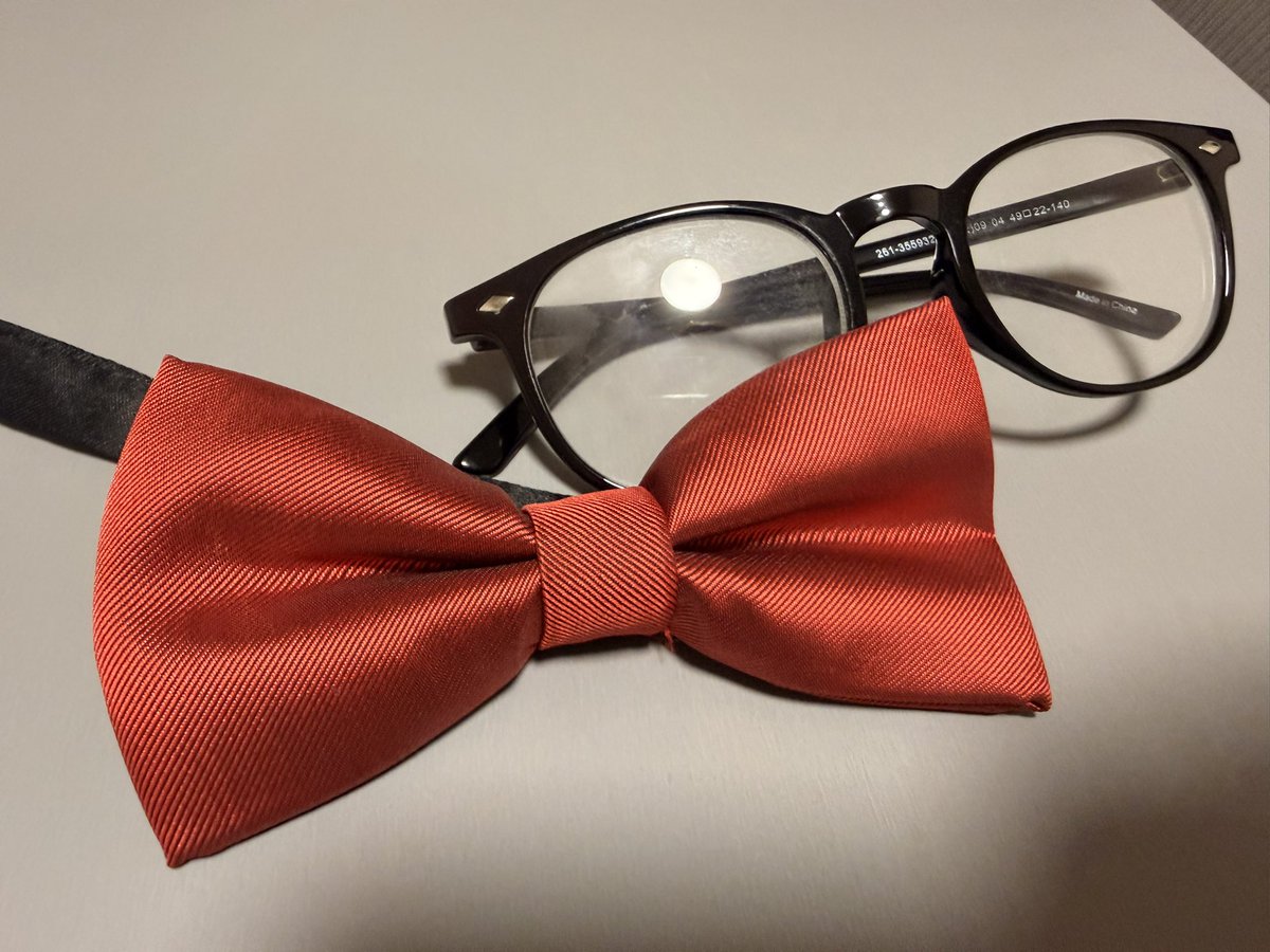 msberyrows's tweet photo. 映画館にコナンくんもどきいたら私でした👓 https://t.co/gsuJqxqUnV