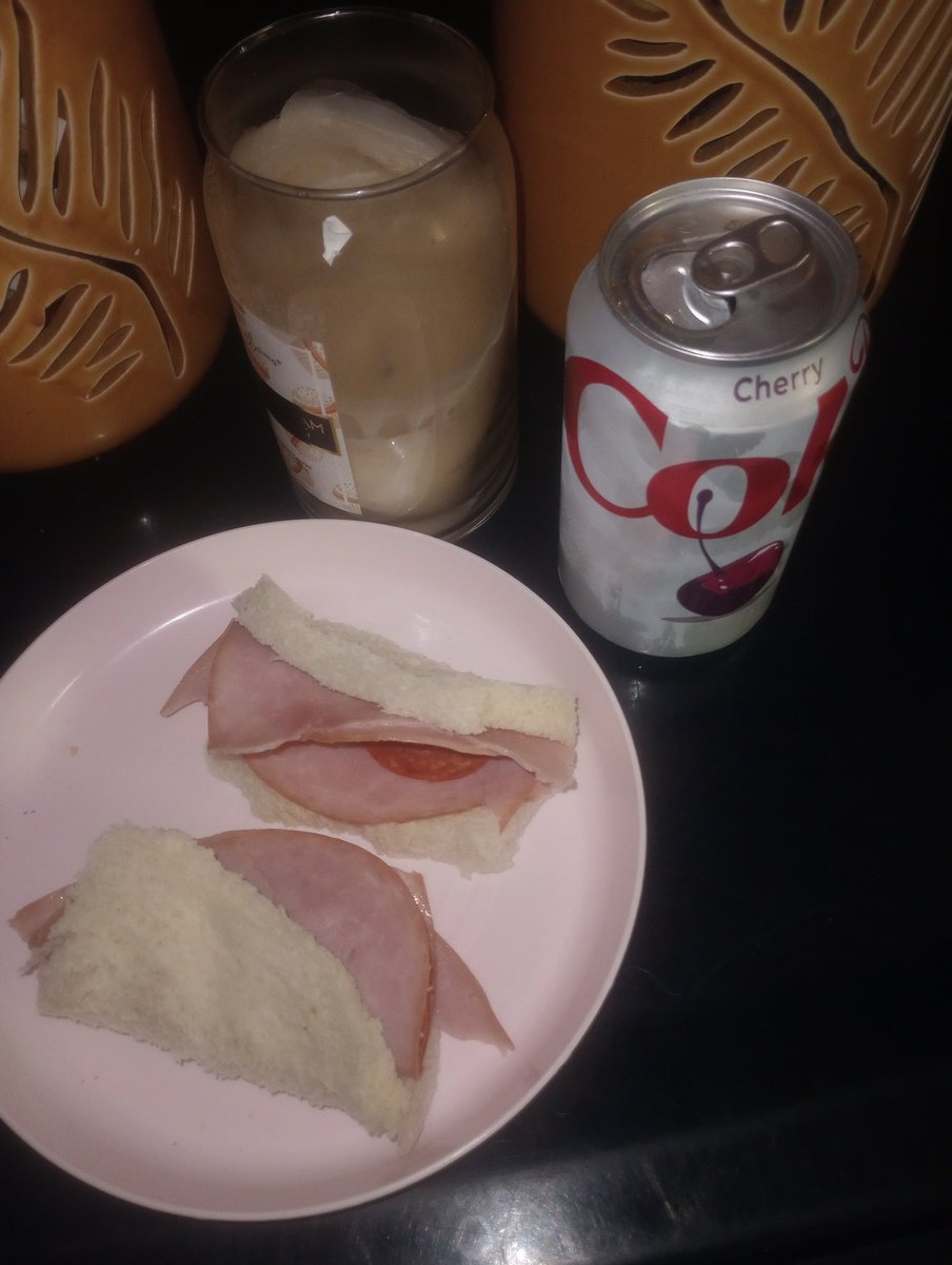qourthy's tweet photo. Genuinely one of the best meals that fill me up and are under 300 cals https://t.co/F6aiLAdL3F