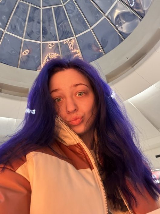NailedToAFence's tweet photo. spring break goes crazy https://t.co/AoXswDZZT6
