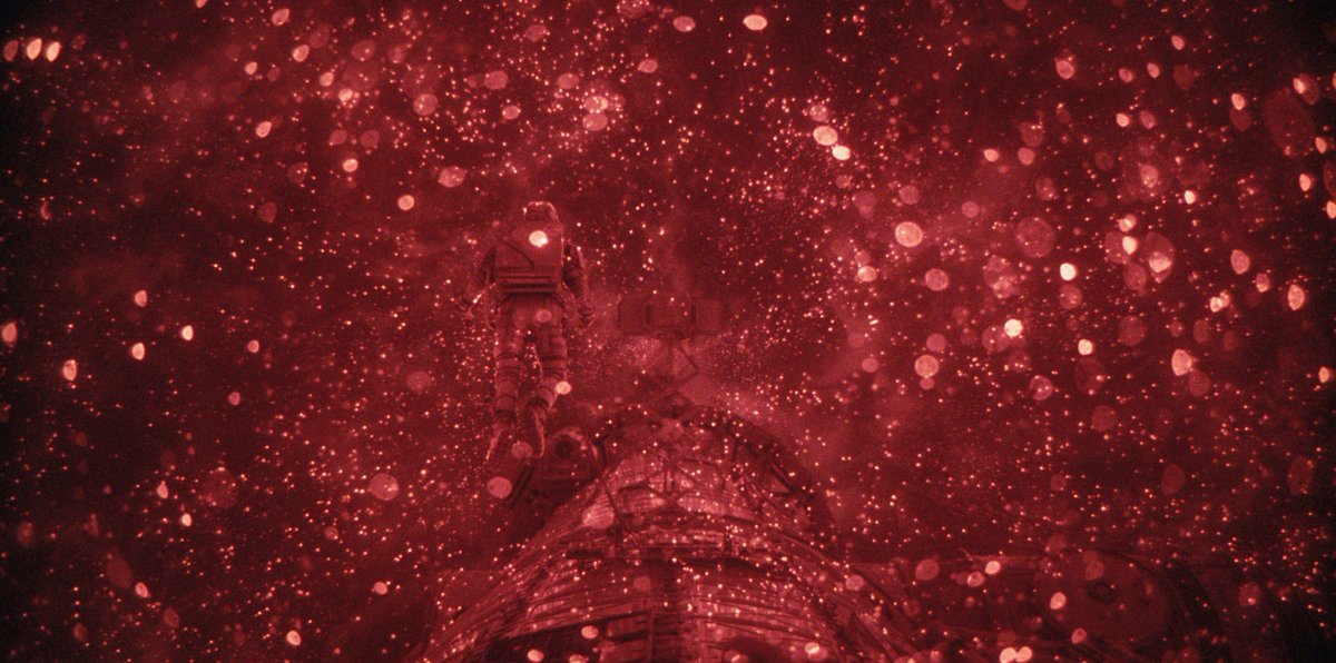 inarin_jp's tweet image. #プロジェクト・ヘイル・メアリー
#プロヘメ
#PHM

連日鑑賞22日目、33回目の観賞。
すっかり報告を忘れてた（アホですが）ペトロヴァ・スコープ視点のこのシーン。
単眼立体視効果が凄まじいです。
下手な3D映画が裸足で逃げ出すレベルで立体視出来ます。

方法は簡単で、左右どちらかの目を瞑るだけ