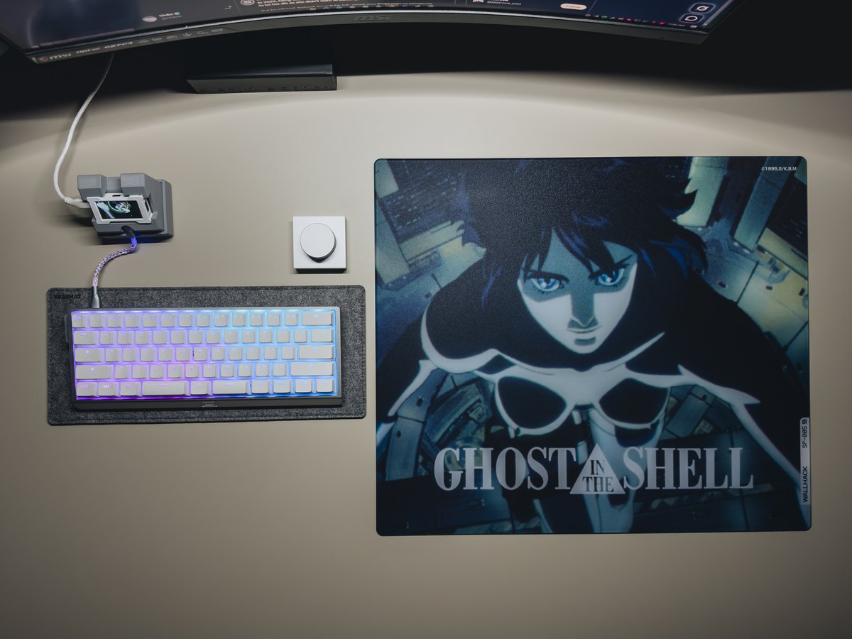 s1ckox's tweet image. First time being selected to help debut a new Wallhack design, and they chose Ghost in the Shell.

The anime that built the visual and philosophical DNA of The Matrix. My favorite movie ever made. This one did not feel like a collaboration. It felt like a full circle moment.
