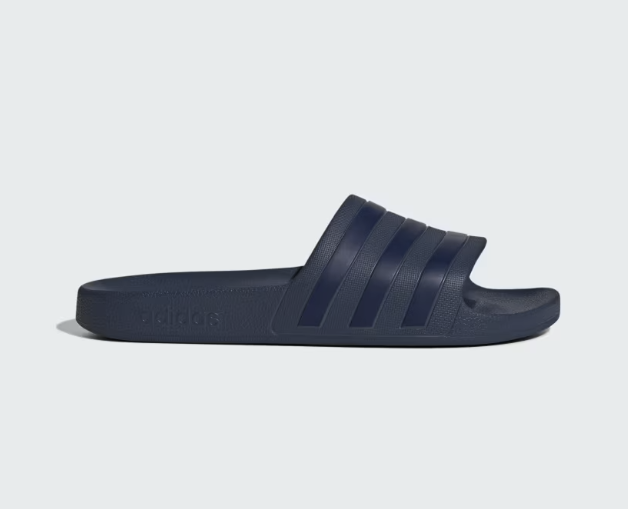 Heskicks tweet media