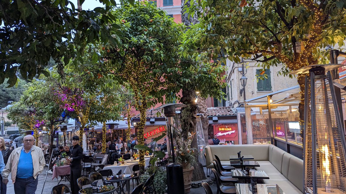 Ghostwriter Berlin tweet media