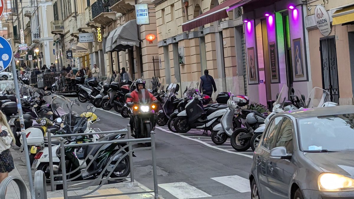 Ghostwriter Berlin tweet media