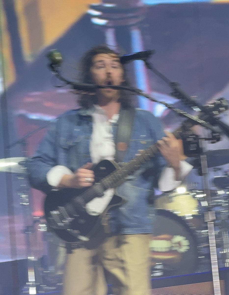 sara :3 ERICA DAYY tweet media