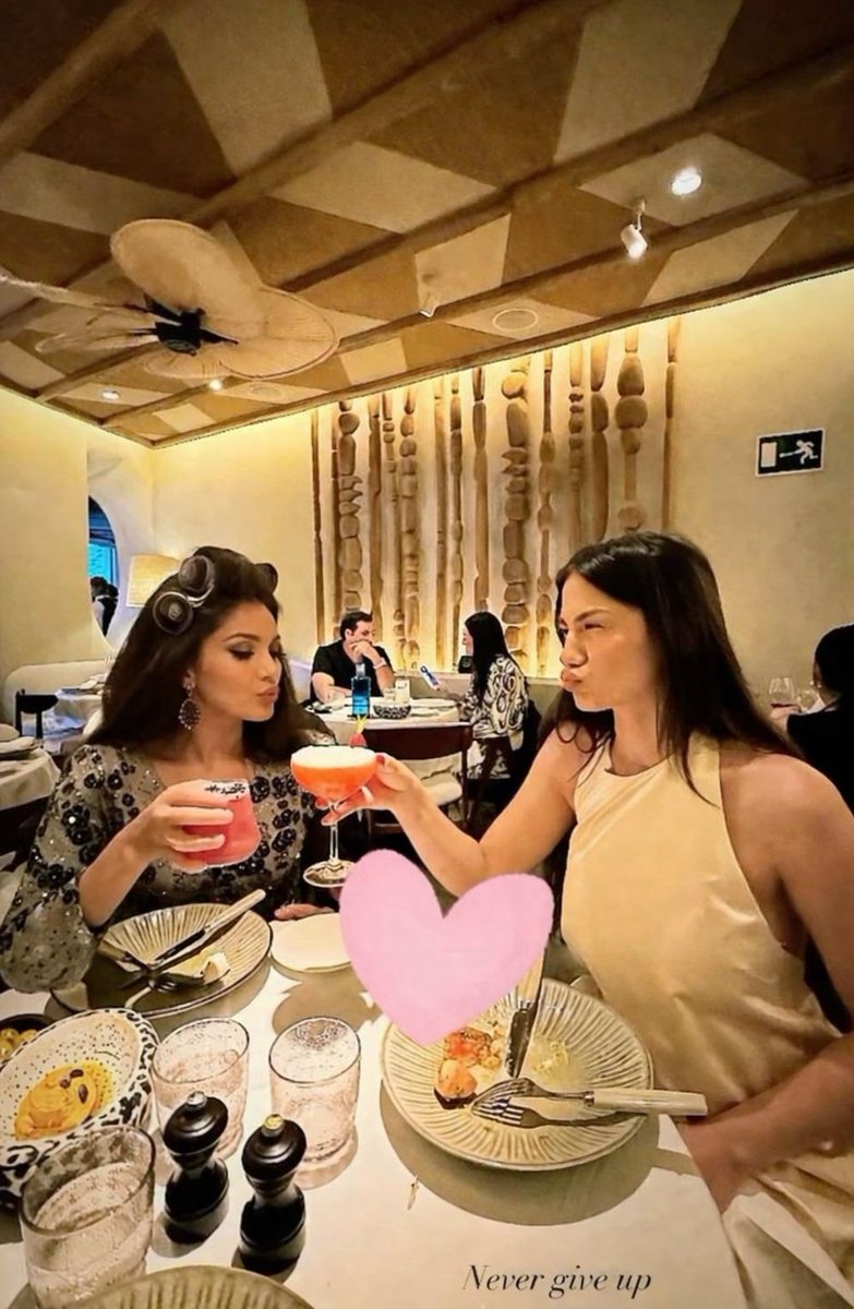 Tina.🌙 tweet media