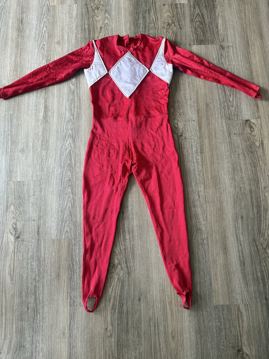 morphinpug's tweet photo. @WarrenBuffett I’m selling one of the first two Mighty Morphin Red suits ever made for the show in America in 1993, with COA and backing from the costume department’s Danielle Baker. If interested, please reach out! https://t.co/hbDY0DyfA4