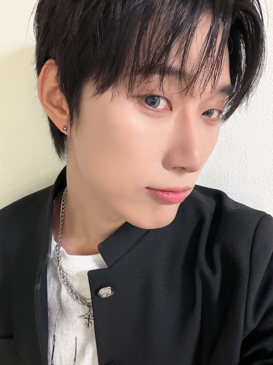 OmegaX_members's tweet photo. [#OX]

오사카 레츠고~!!!

#OMEGA_X #오메가엑스
#재한 #JAEHAN https://t.co/96soMTaXsw
