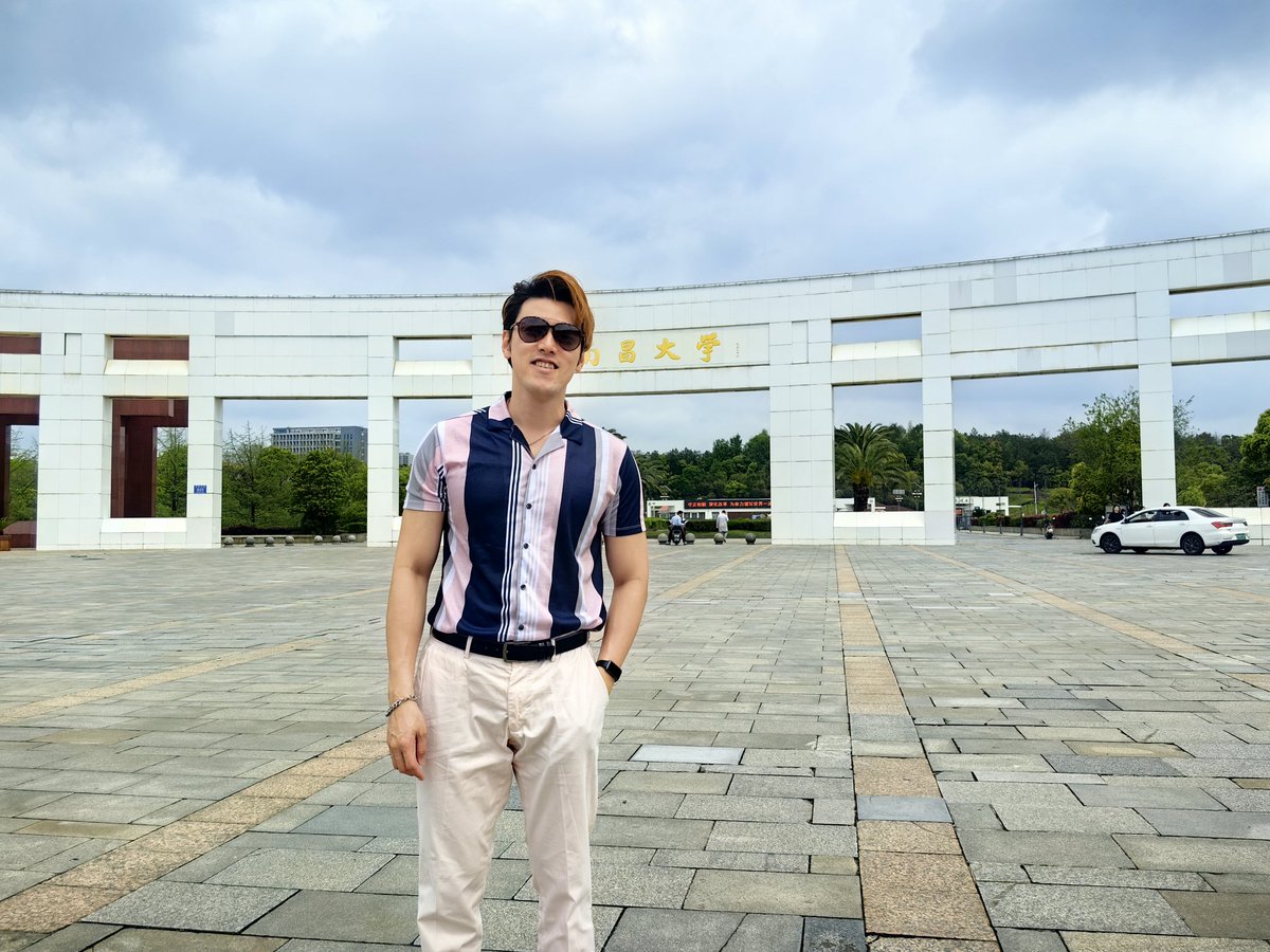 gohchoonfu's tweet image. Trip continues with visit to #Nanchang University sharing our #microneedle work together with @QMUL speakers in #research lunch talk &amp;amp; discussing potential #collaboration ! Thanks Dr Ye HF for hosting the visit! #pharmaceutics #drugdelivery #skinresearch