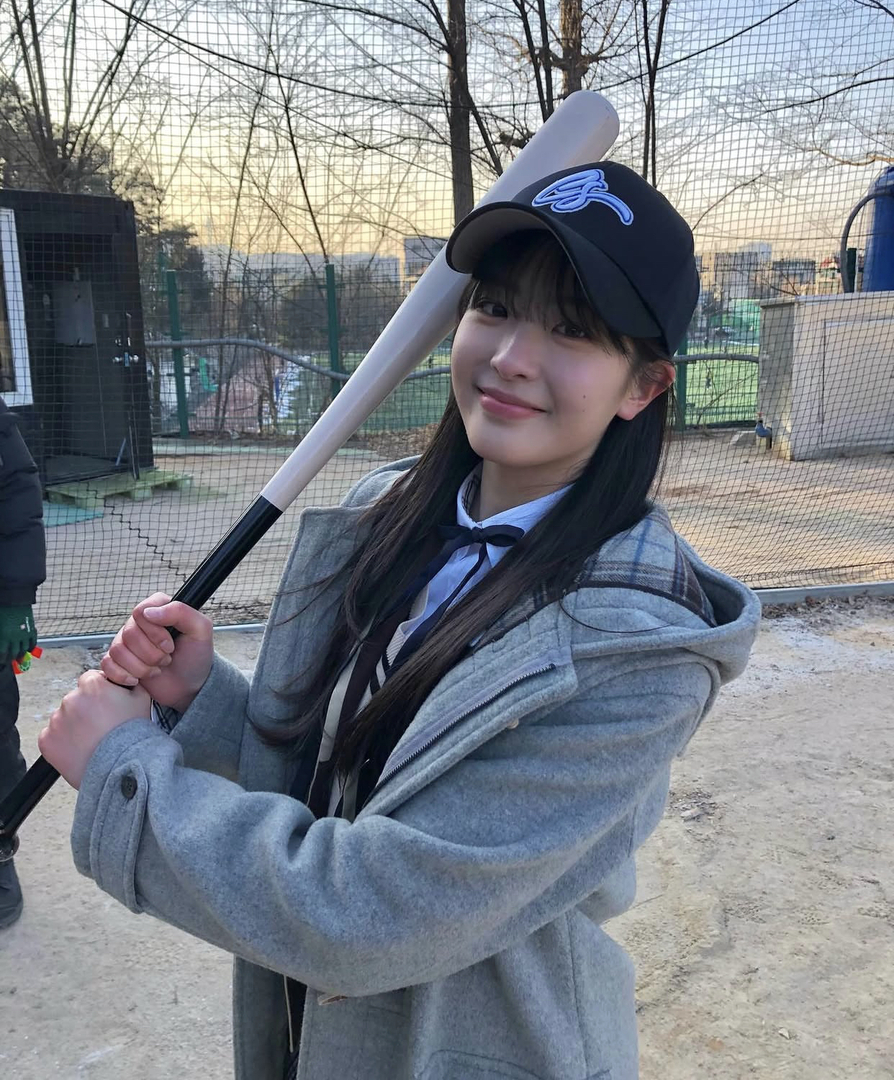 selfolssi ♤ tweet media