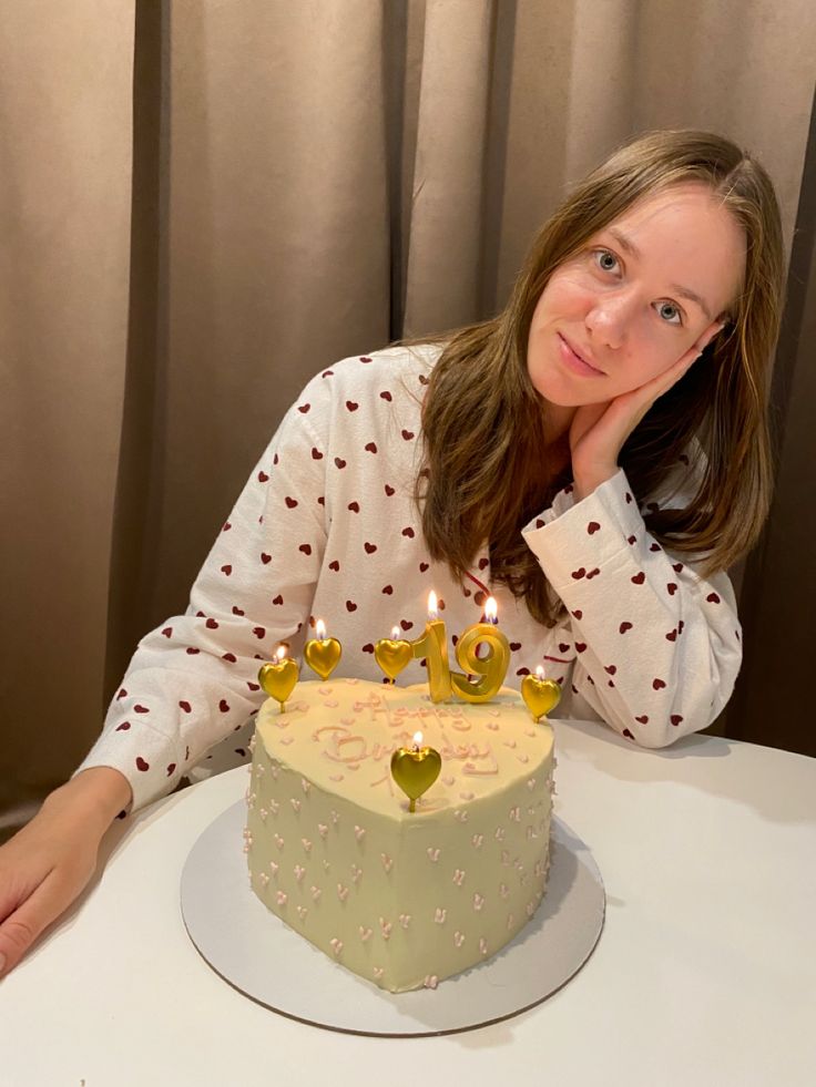 Lovely Bae tweet media