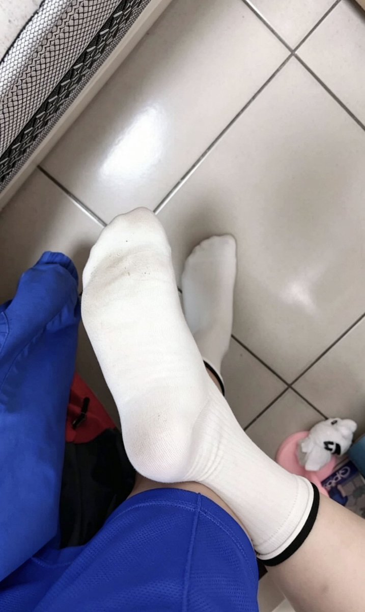 小芷 cosplay tweet media