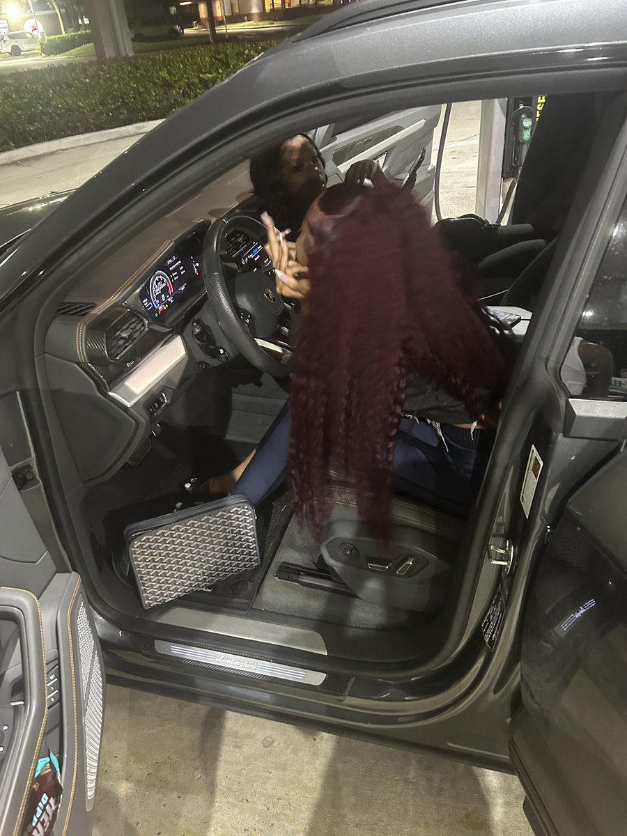 🅿️class tweet media