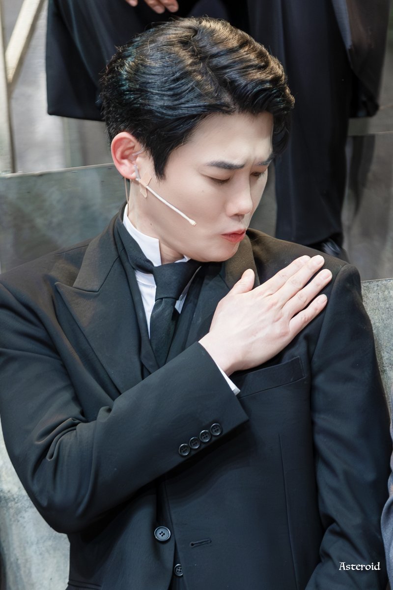 𝑨𝒔𝒕𝒆𝒓𝒐𝒊𝒅 tweet media