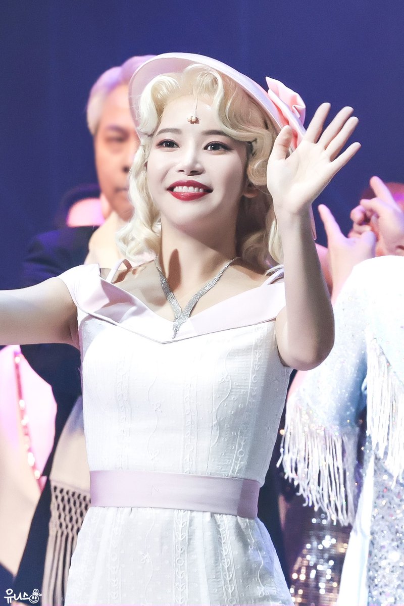 260410 슈가 부산 커튼콜 데이

#마마무 #MAMAMOO #솔라 #SOLAR 
#頌樂 #金容仙