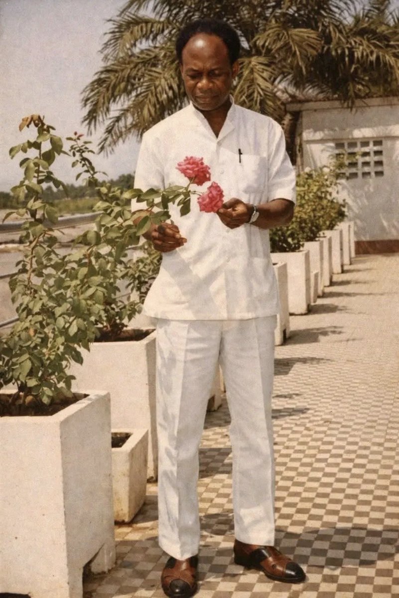 Ghana Facts tweet media