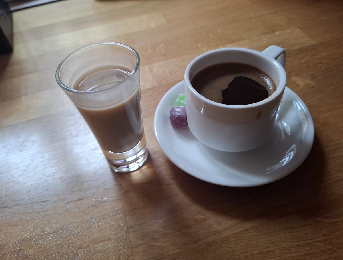 амебка`🩷💜💙 tweet media