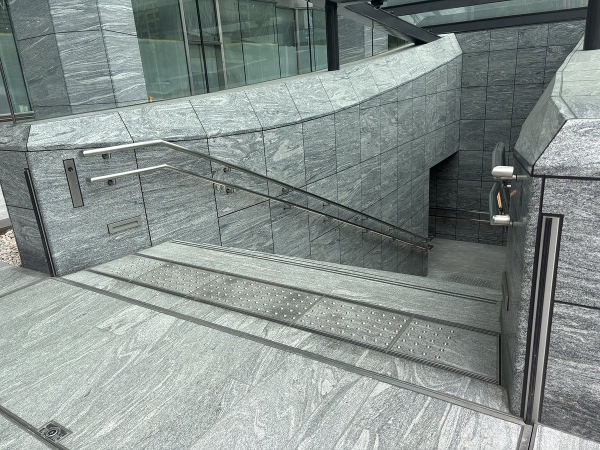 スリーピングフォレスト🎸 tweet media