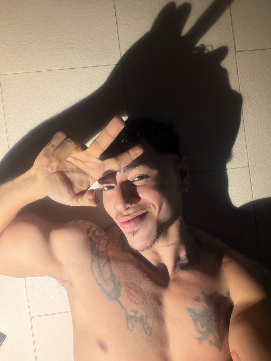 Javier Fernandez tweet media