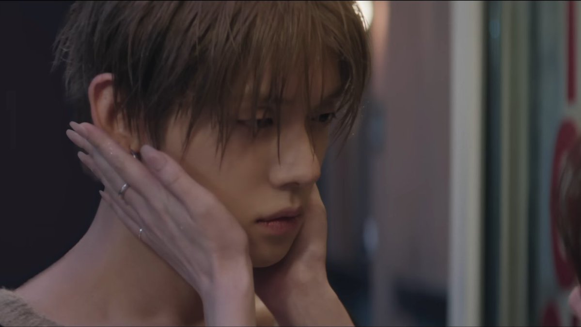 silly yeonjun tweet media