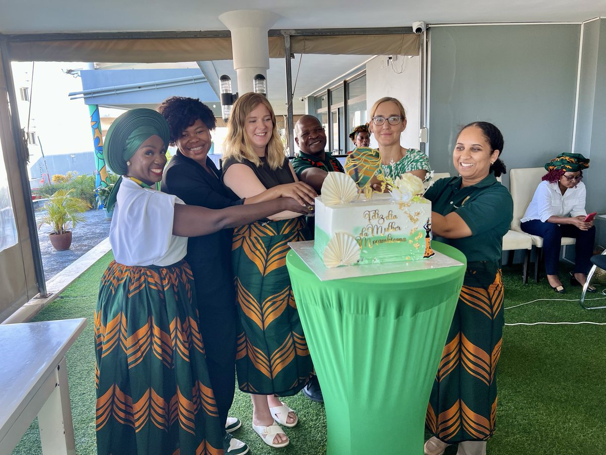 IrlEmbMaputo's tweet image. We hosted a powerful morning of reflection, featuring a documentary screening &amp;amp; an open dialogue on the vital role of women in society.

The session also explored practical ways to prevent #GBV, with valuable insights from Mozambican social activist Gigliola Zacara.