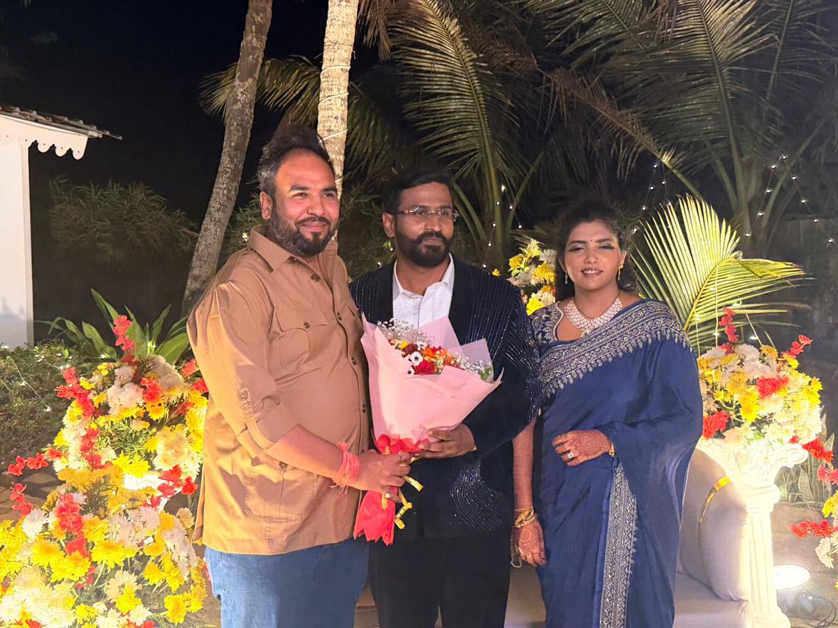 VipinWankhede_'s tweet photo. गोवा में तेलंगाना विधान परिषद सदस्य (MLC) वेंकट बलमोर भाई के विवाह समारोह में शामिल हुआ और नवविवाहित दंपति को शुभकामनाएं प्रेषित की। https://t.co/TRmxHRtDl3