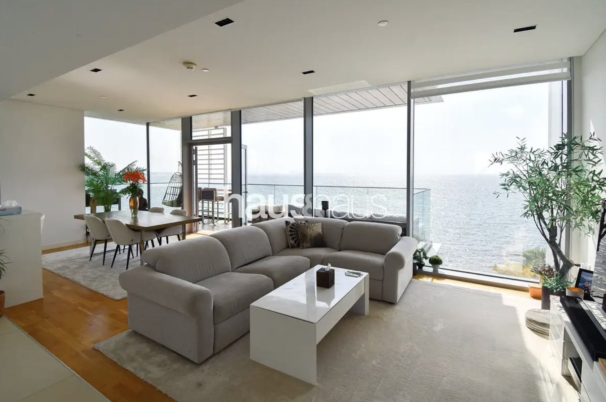 Panic Selling tweet media