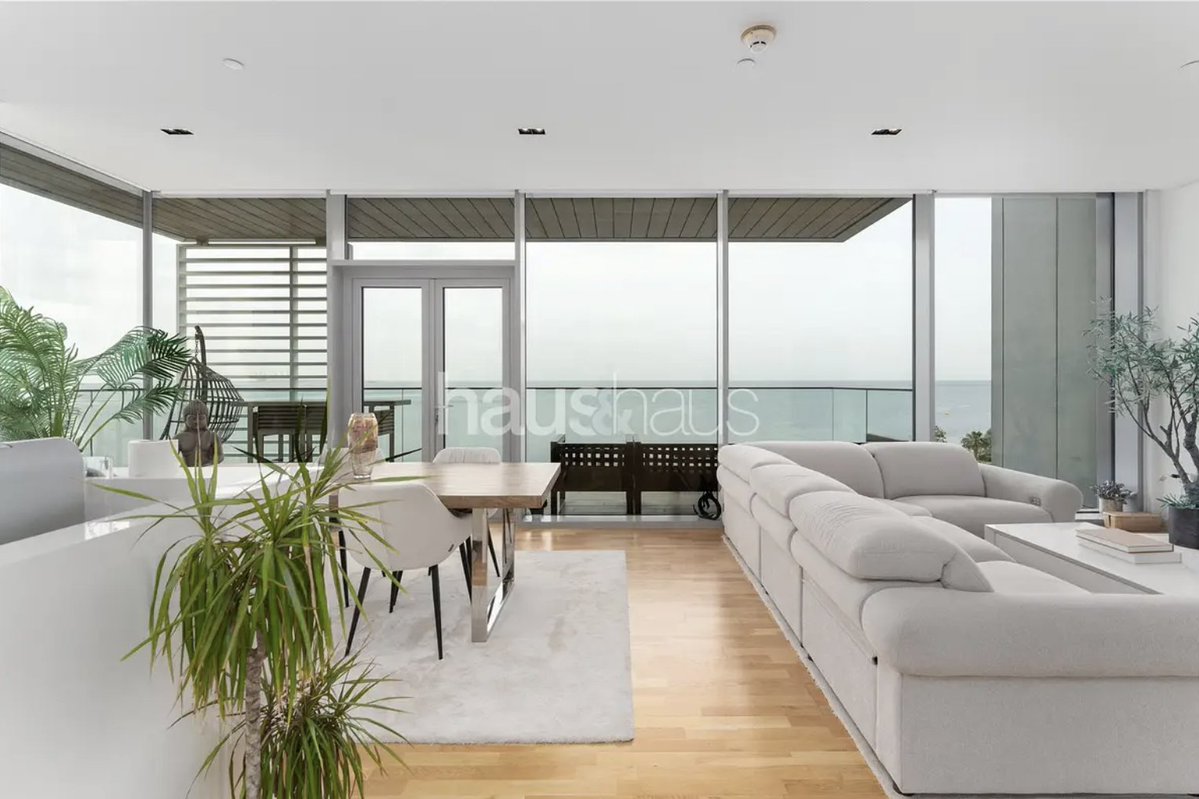 Panic Selling tweet media