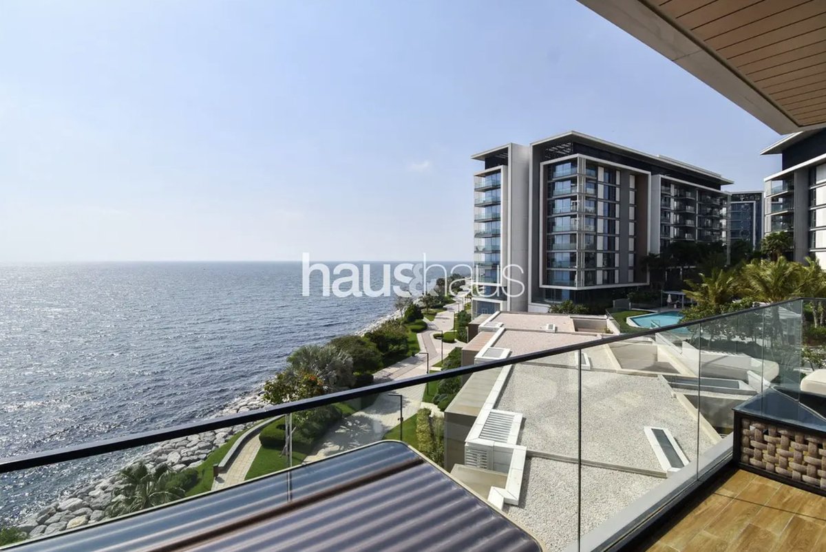 Panic Selling tweet media