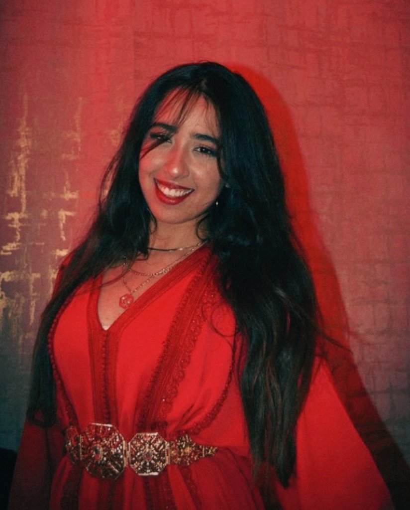 Raihana 🍂 tweet media