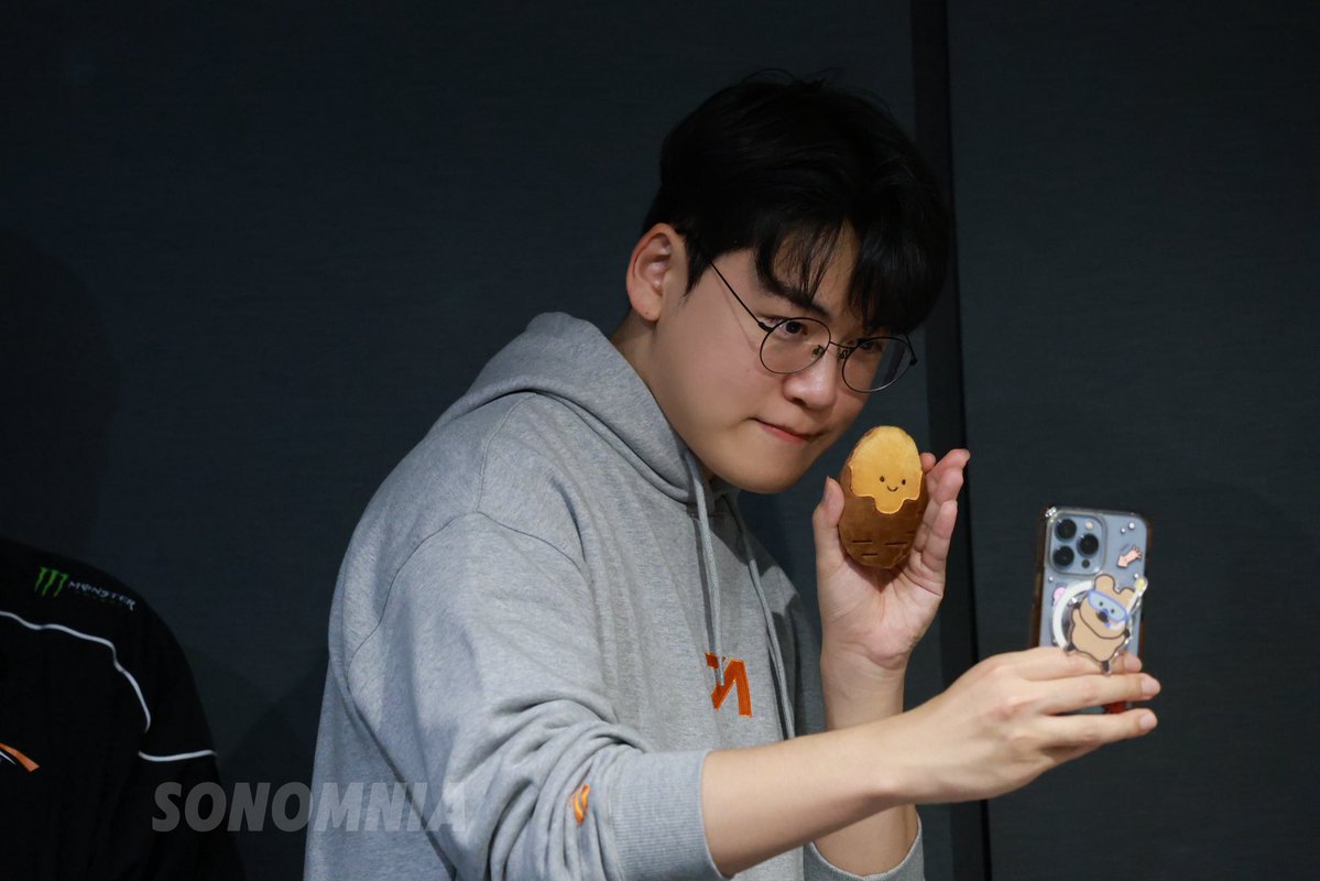 sonomnia ⁹⁸ tweet media