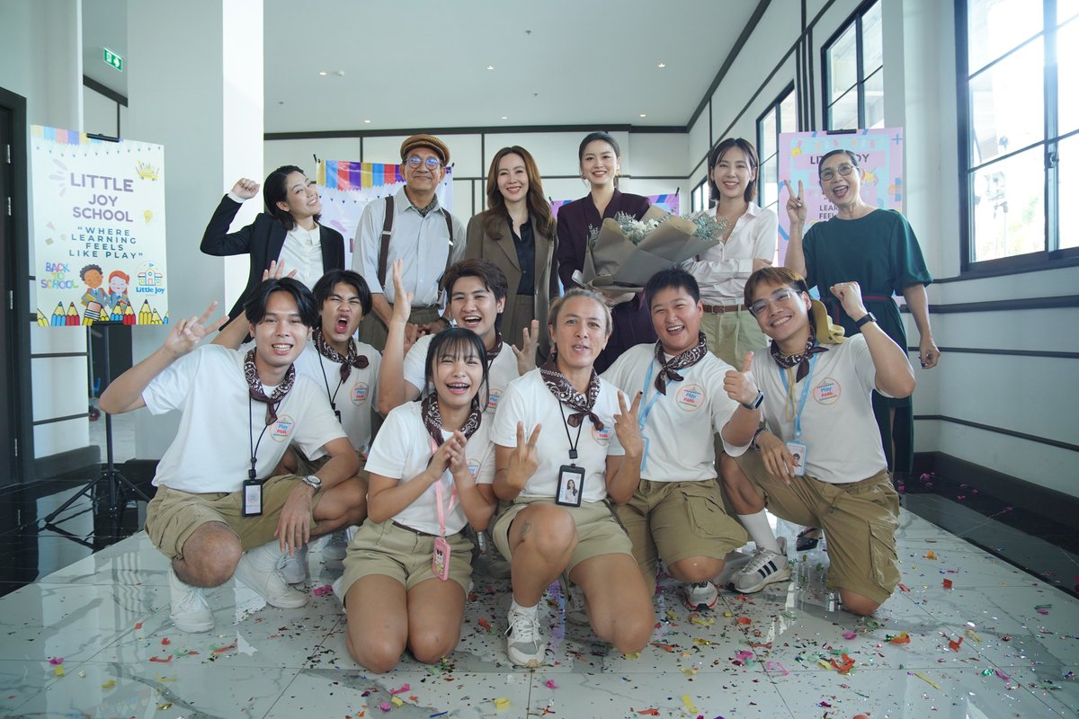 PlayparkCH3's tweet photo. ขอบคุณทุกความรักที่มีให้ Play Park นะคะ 🫶

TANYADA PLAY PARK FINAL EP
#PlayParkตอนจบ https://t.co/gX2YHxBKff