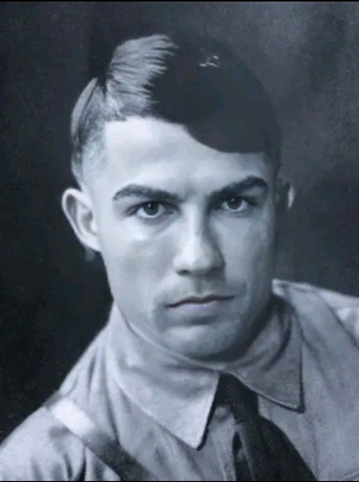 MACRI DOMADOR DE REPOSERAS Y DE LA ELITE SATANICA tweet media