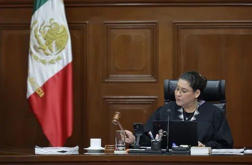 #Opinión🖋️
Respeto a la neutralidad jurisdiccional: La imparcialidad posee, como señalan estándares internacionales de independencia judicial, una dimensión objetiva: no basta con ser neutral; también debe parecerlo ante la sociedad. shre.ink/L8uM👈⚖️
#SCJN <a href="/LeniaBatres/">Lenia Batres</a>