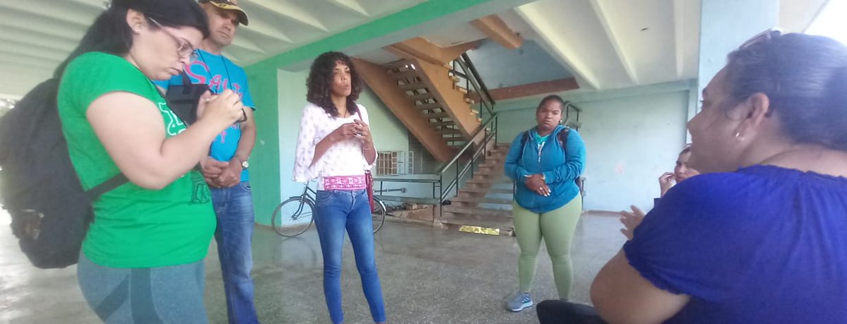 📢 Transformando el futuro agroindustrial en #Matanzas. Joaquín Izaguirre compartió su experiencia en un taller con estudiantes de Ingeniería en Procesos Agroindustriales, enfocándose en reducir pérdidas poscosecha y fomentar el emprendimiento local. 💪🌱 #AgriculturaSostenible