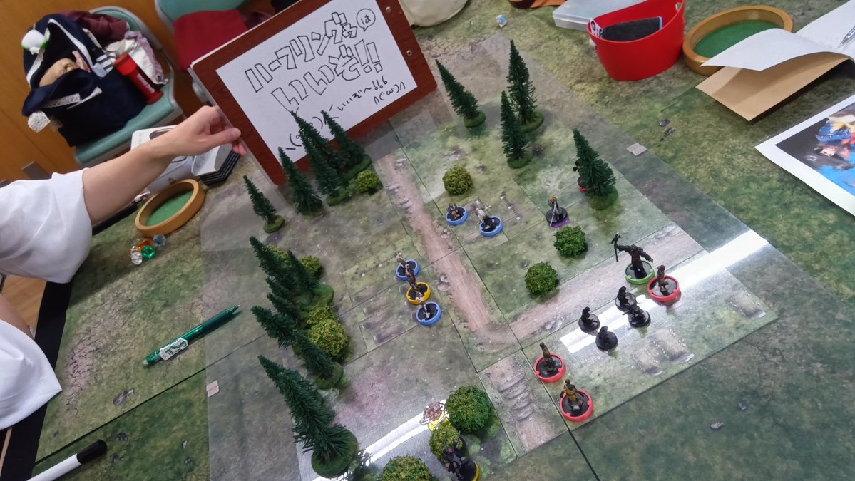 miyakami_00's tweet image. 偶に #dwarvenforge #dnd #ダンドラ などのタグで検索してオフセ風景ポストを見つけると、辻イイネと辻リポストをする活動をしています。
ヾ(°∀°)ﾉｼ ﾓｯﾄｵﾌｾﾋﾛｶﾞﾚｰ
※添付画像は過去の4eオフセ風景