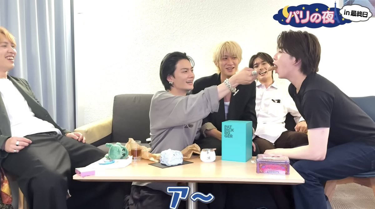 Snomero__03's tweet photo. わたくし。佐野勇斗さんがメンバーにあーんをしている時の表情がたまらなく好きでして、、、、、 https://t.co/gBvXdkBvAF