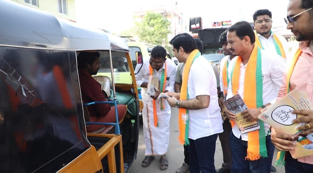 vineetvatstyagi's tweet photo. Participated in the campaign at Avadi Assembly Constituency, Tamilnadu along with BJYM State and District Karyakartas! 
#TamilnaduElections 
@Tejasvi_Surya @blsanthosh @mppchaudhary @idharampalsingh https://t.co/nYzeVW3O3j