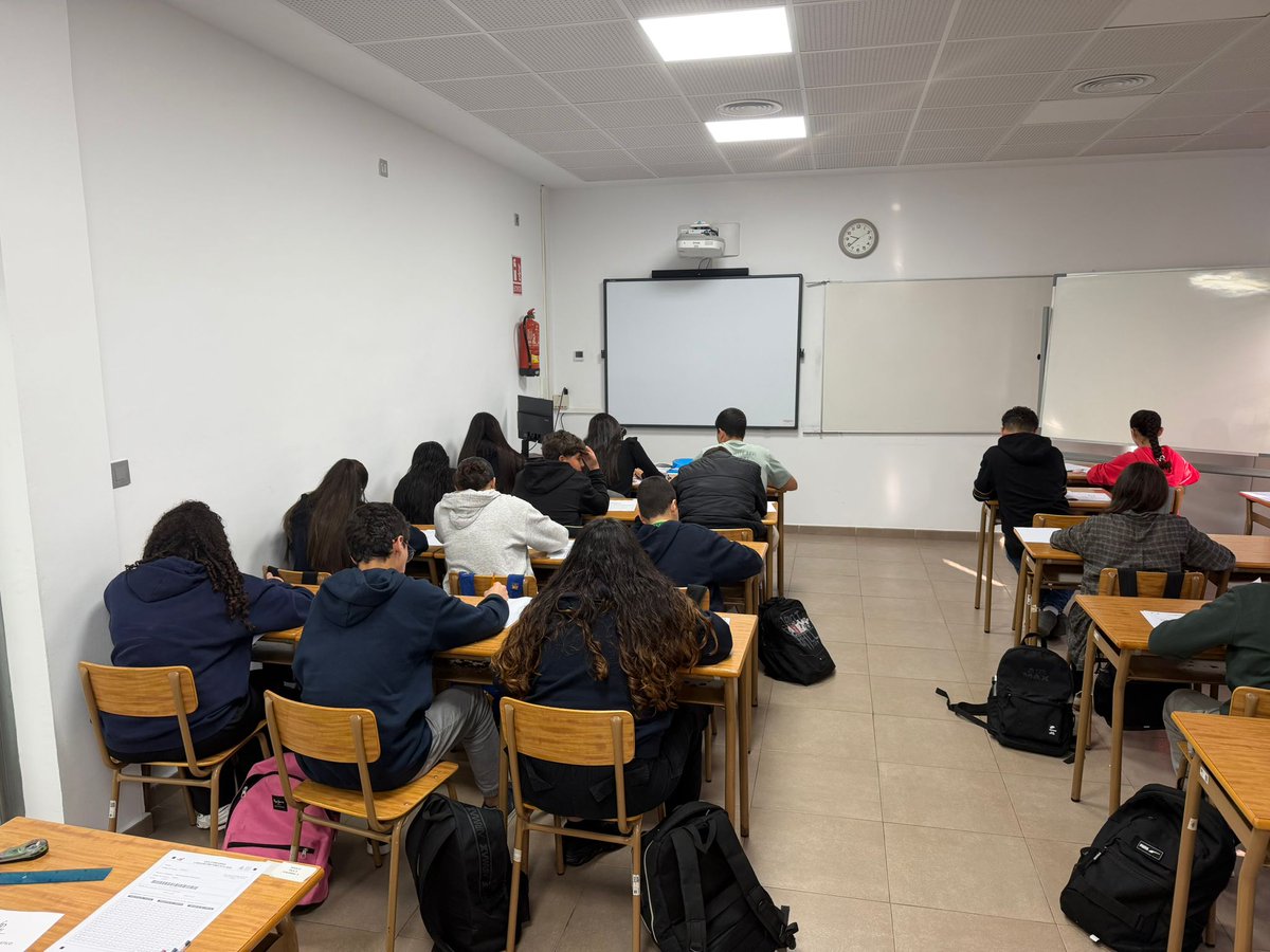 IES Leopoldo Queipo tweet media