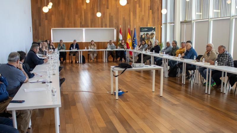 lariojaorg's tweet photo. 🤝🏻 El Gobierno de La Rioja amplía y refuerza la composición del Consejo Regional de Caza que pasará a contar con 27 representantes.

🖇️ https://t.co/fkLwQ8zSdT https://t.co/FhCxCLMVh5