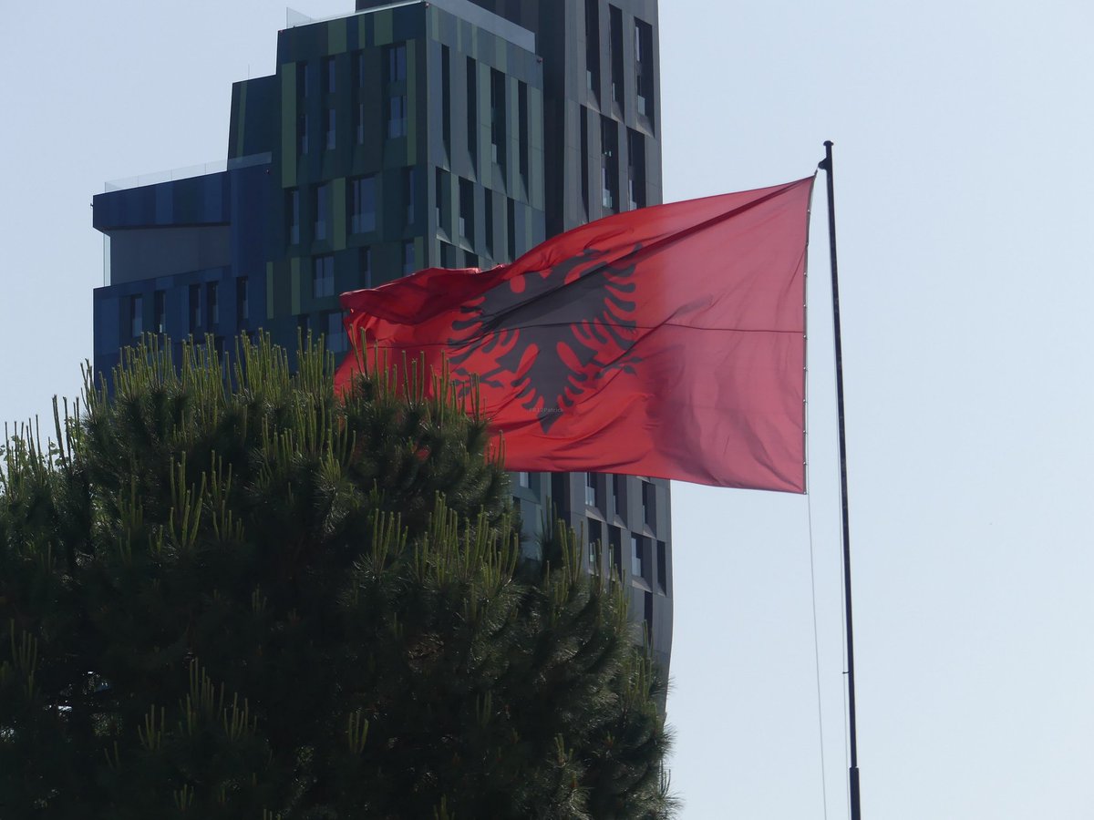 [FR12]Patrick tweet media