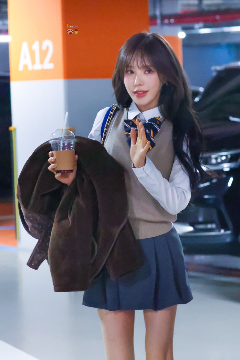 플레져 𝐏𝐥𝐞𝐚𝐬𝐮𝐫𝐞 tweet media