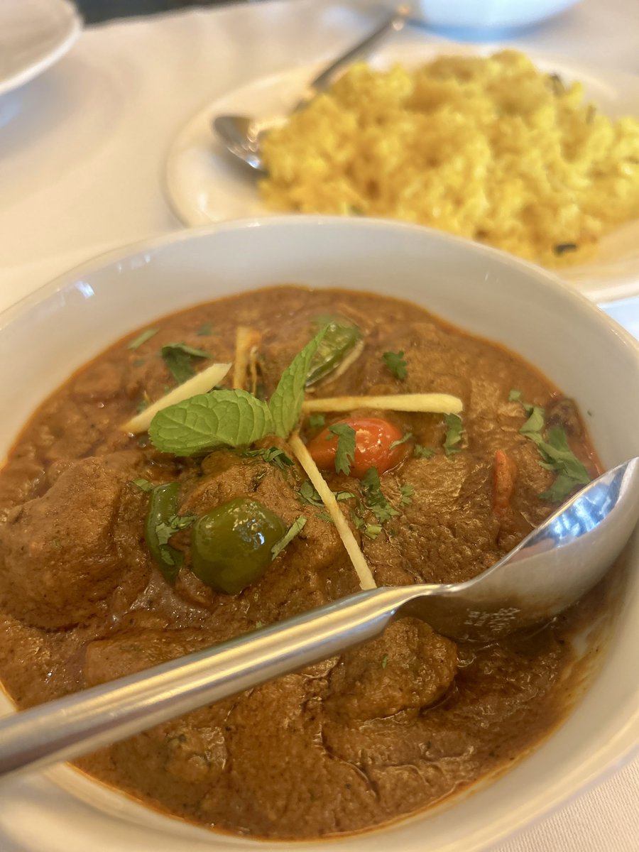 kodo_jo's tweet image. #孤独のグルメ11 #ep2
#インディアンレストラン西麻布byKENBOKKE

『マトン・マサラ(2560円)』はやわらかすぎて歯が要らなくて高級コンビーフのよう🍛

食べ進むと20種以上の印度スパイスがあなたを知らない宇宙に連れてってくれます🌌