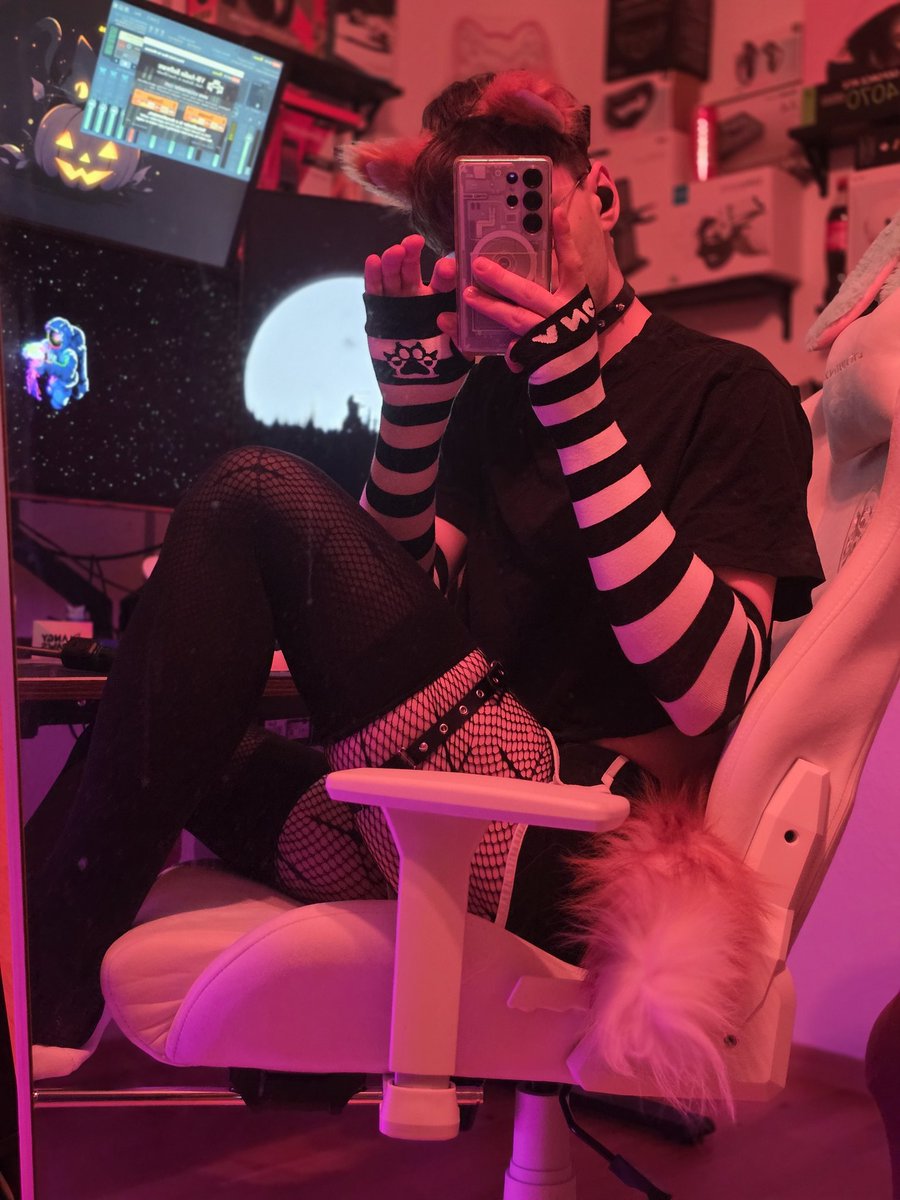 LaplBoiii~ ~Dokomi26~ tweet media