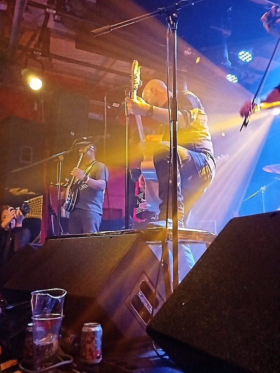 NetiYeti tweet media