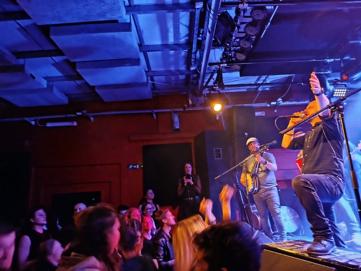 NetiYeti tweet media