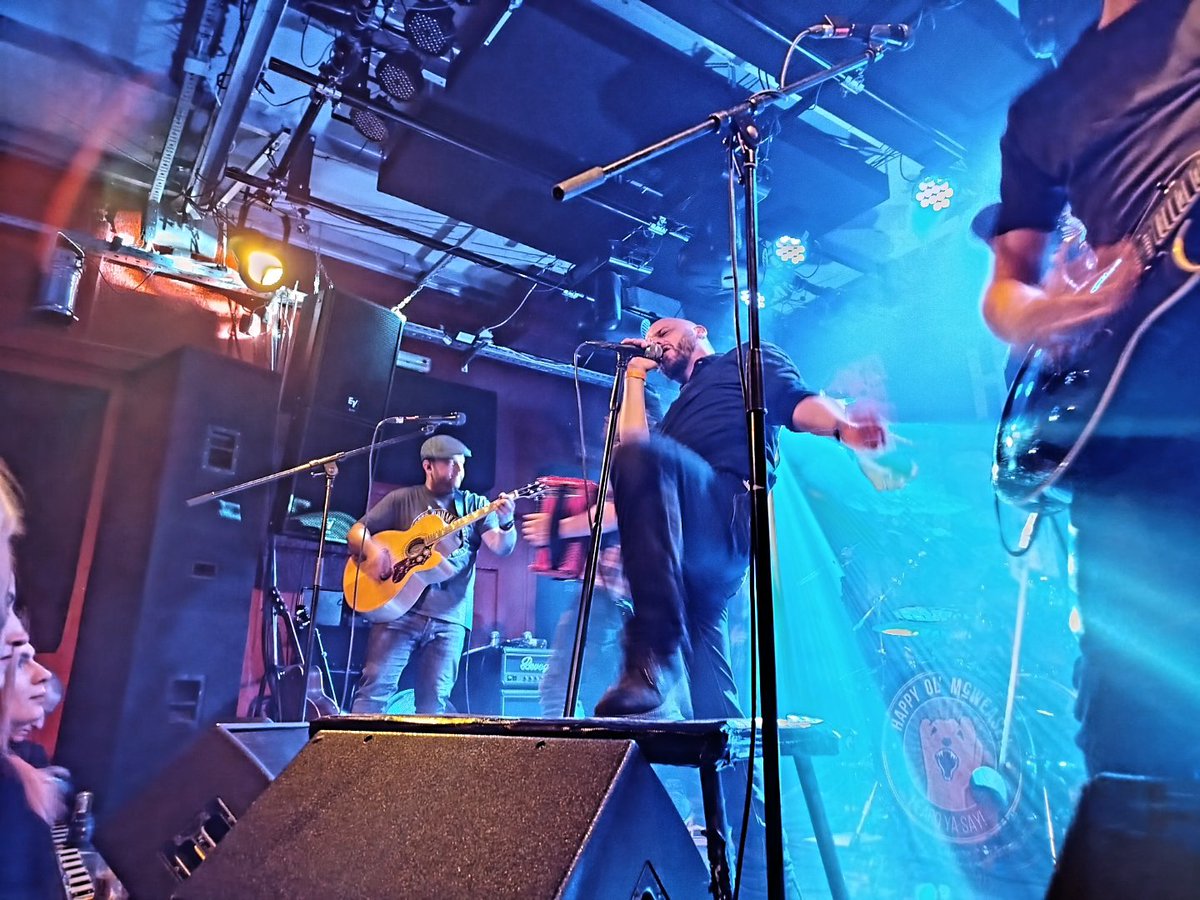 NetiYeti tweet media