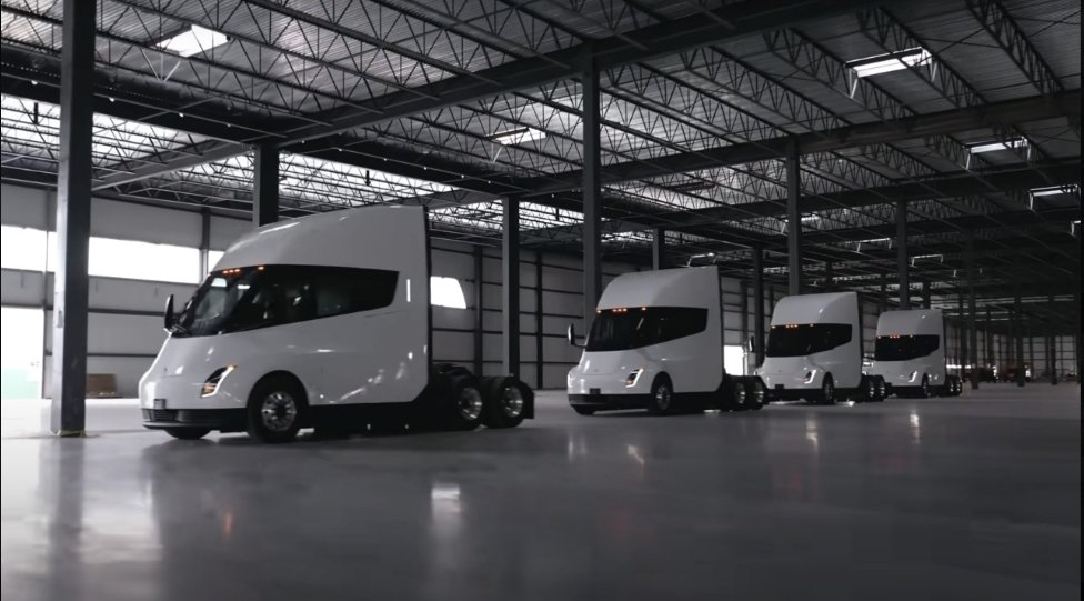 sahaniLBS1989's tweet image. Wow! Tesla Semi's new factory line has started. This is the truck of the future - zero emissions, low cost and great performance! If launched in India soon, the transport revolution will come #TeslaSemi #FutureIsElectric